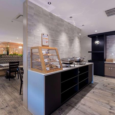 Microtel Inn & Suites By Wyndham Oyster Bay Ladysmith Bagian luar foto